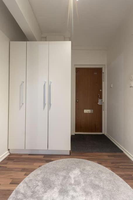 Tilava Huoneisto Helsingissa Apartment Helsinki Bagian luar foto